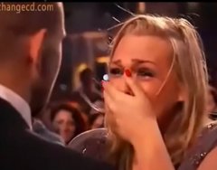 美国浪漫求婚创意求婚视频，女孩感动得哭死了